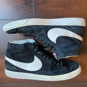 Mens Nike blazer suede